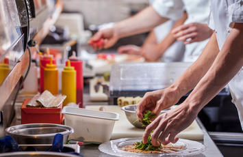 Food. FOOD INDUSTRY SERVICES | FOOD HYGIENE, HEALTH AND SAFETYM, Testing, Packaging